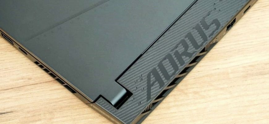 ноутбук Gigabyte Aorus 15 9KF