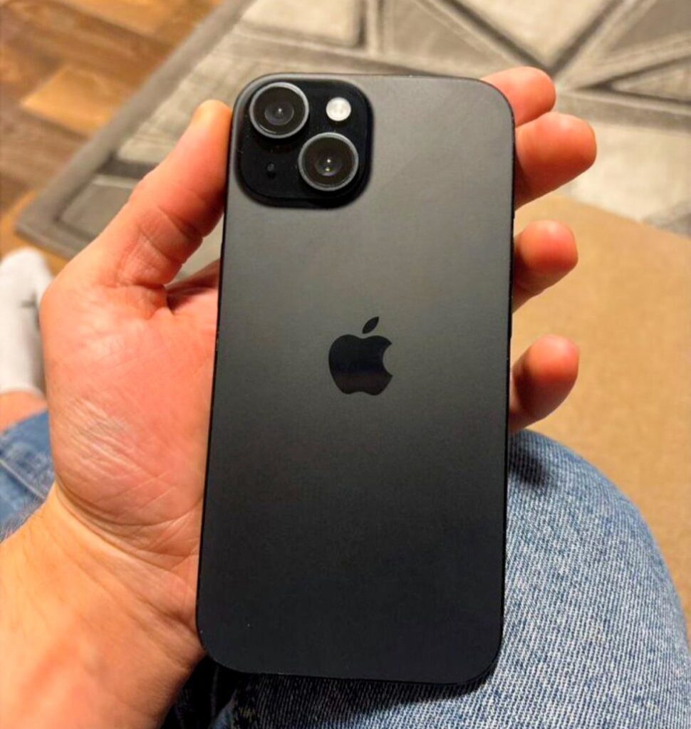 Apple iPhone 15