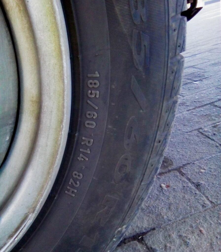 резина Pirelli CINTURATO P1 Verde 185-60 R14