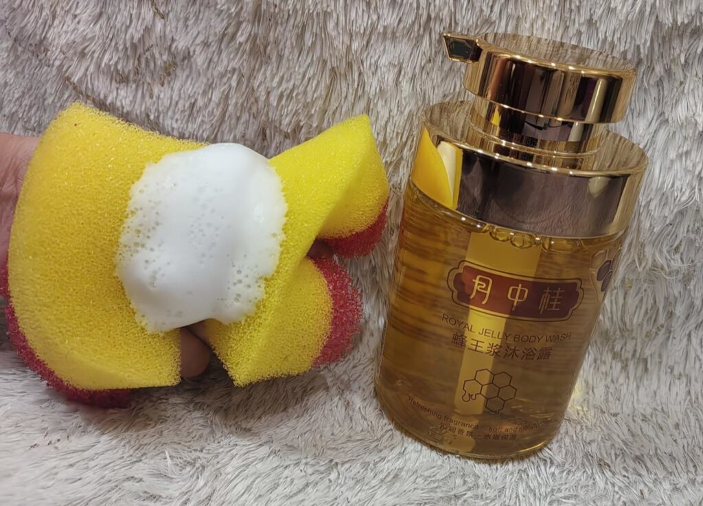 Гель для душа ROYAL JELLY BODY WASH
