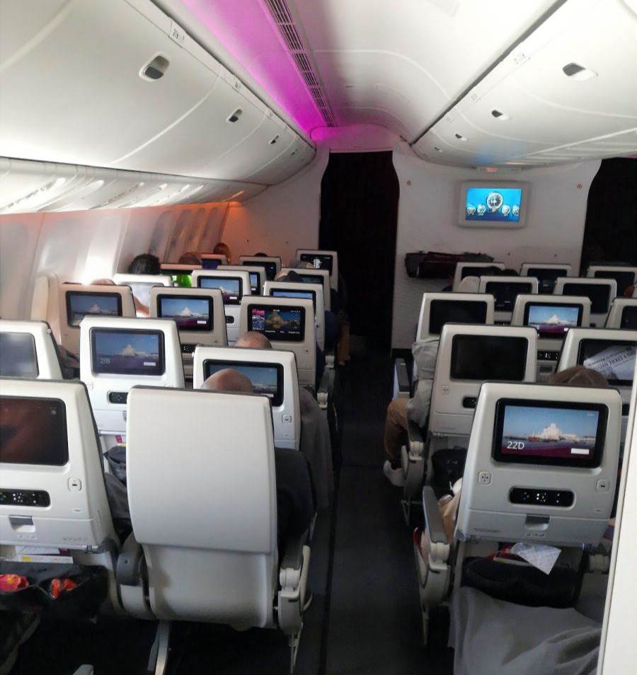 салон Qatar Airways