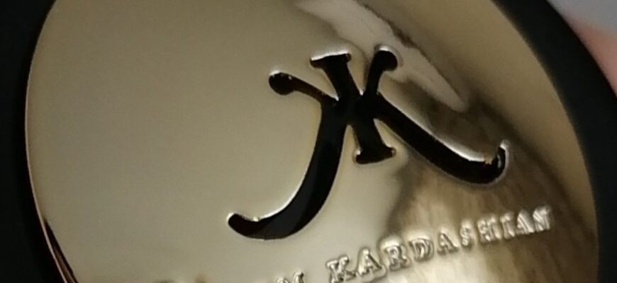 духи Kim Kardashian Gold