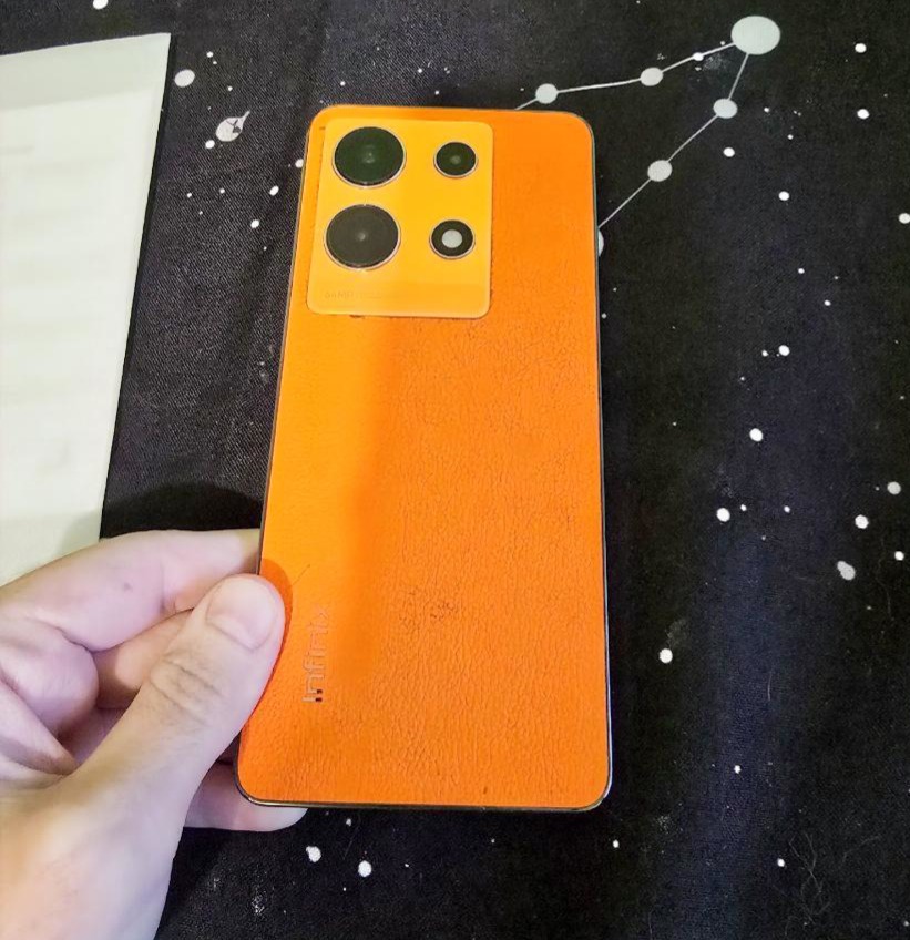 телефон Infinix NOTE 30