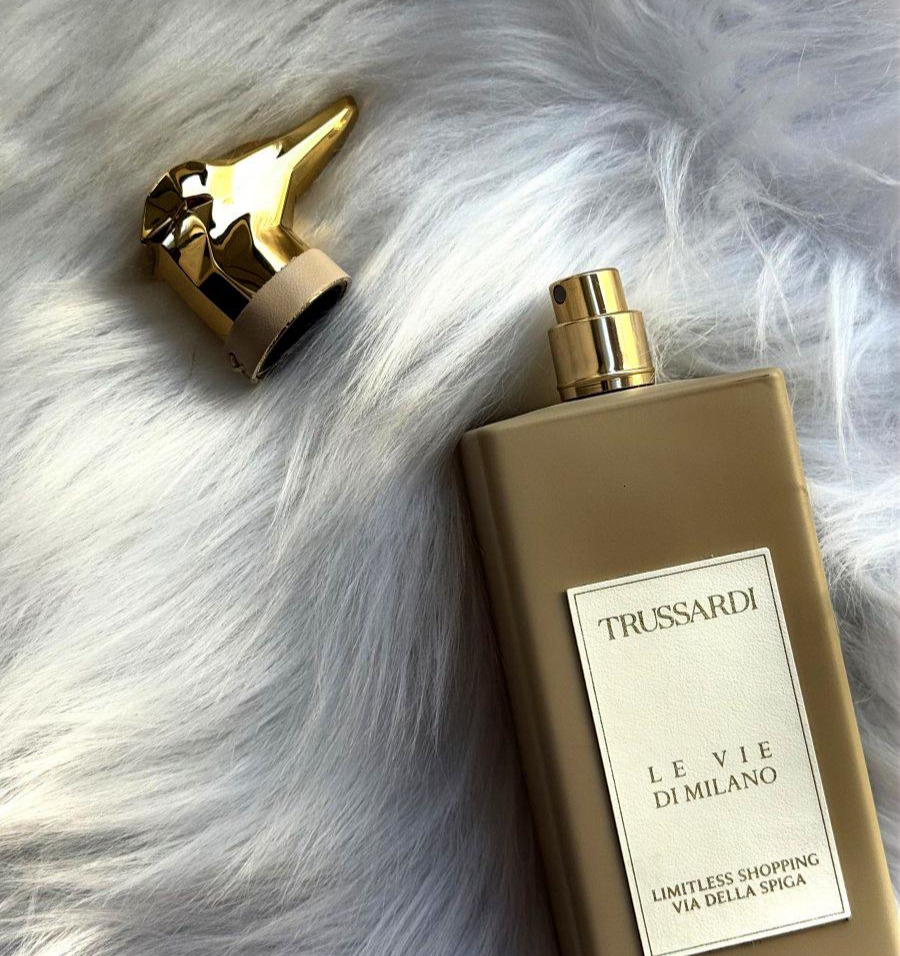Trussardi Shopping Via della Spiga духи
