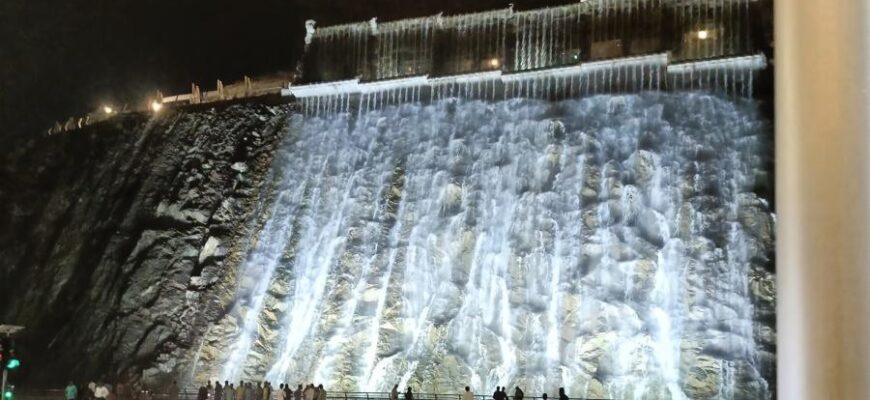 Искусственный водопад Корфаккан