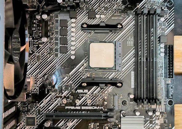 Проц AMD Ryzen 5 5600