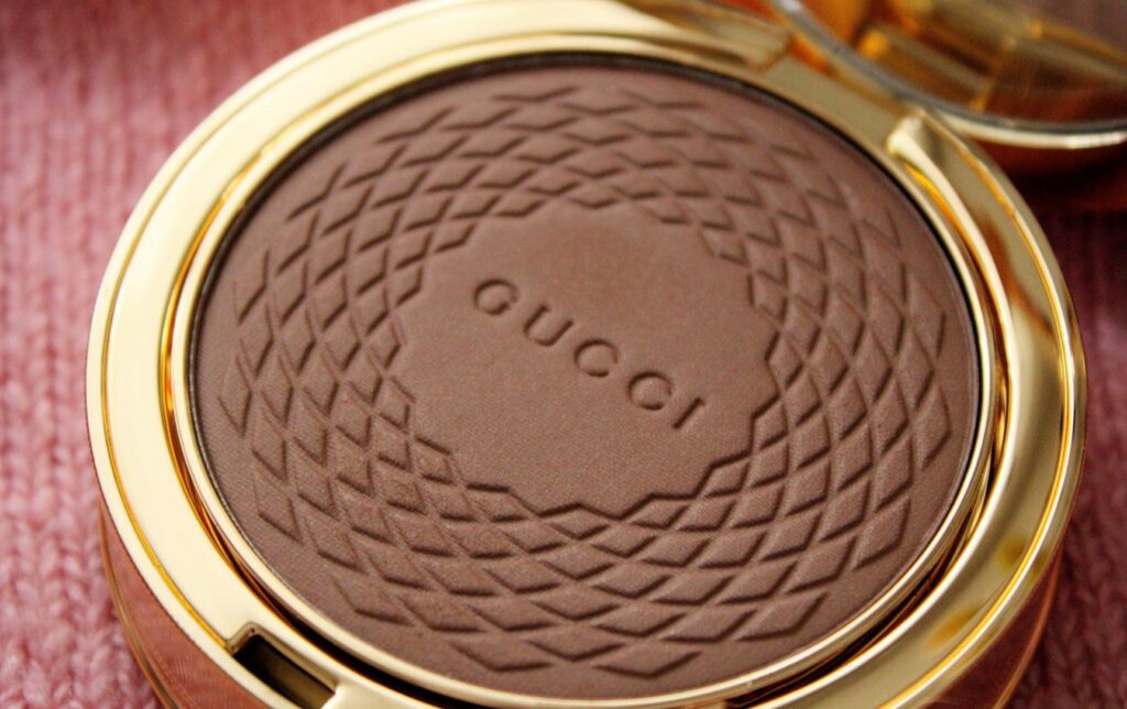 Gucci Poudre de Beauté Éclat Soleil Bronzing Powder