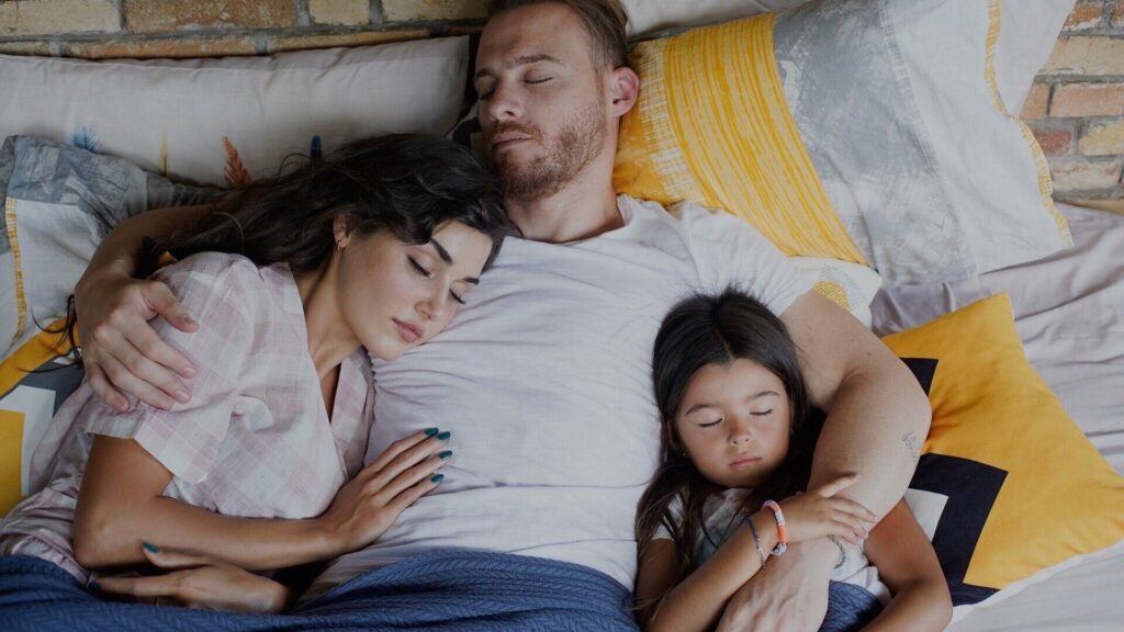 Постучись в мою дверь сериал