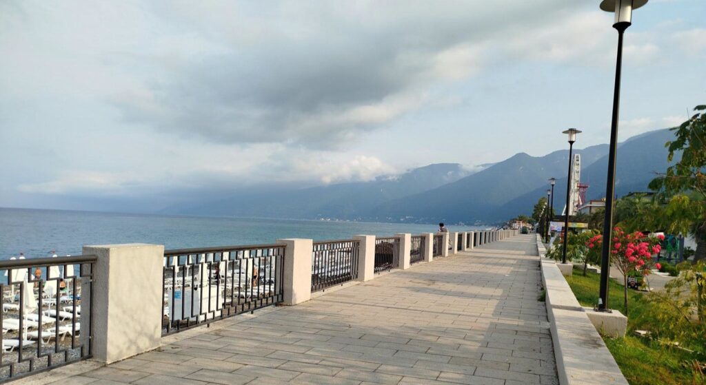 пляж Абхазия, Гагры