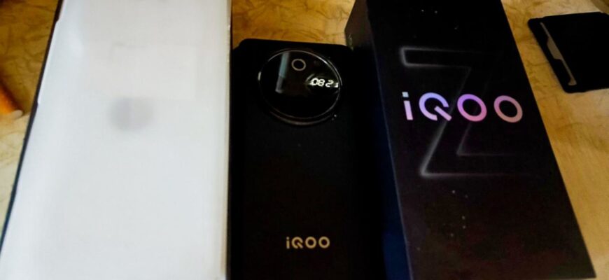 Смартфон Vivo Iqoo Z10